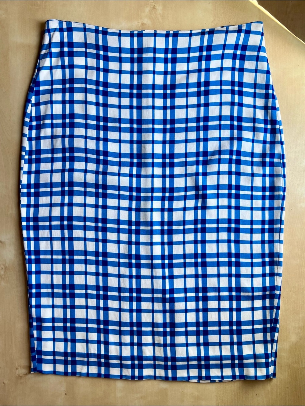 Diane Von Furstenberg Blue and White Roddick Check/Plaid Pencil Skirt size 10